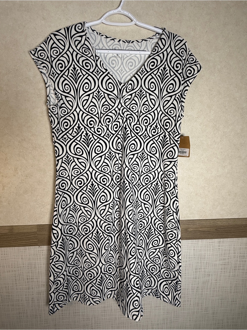 Title Nine Black & White Swirl V-Neck Dress